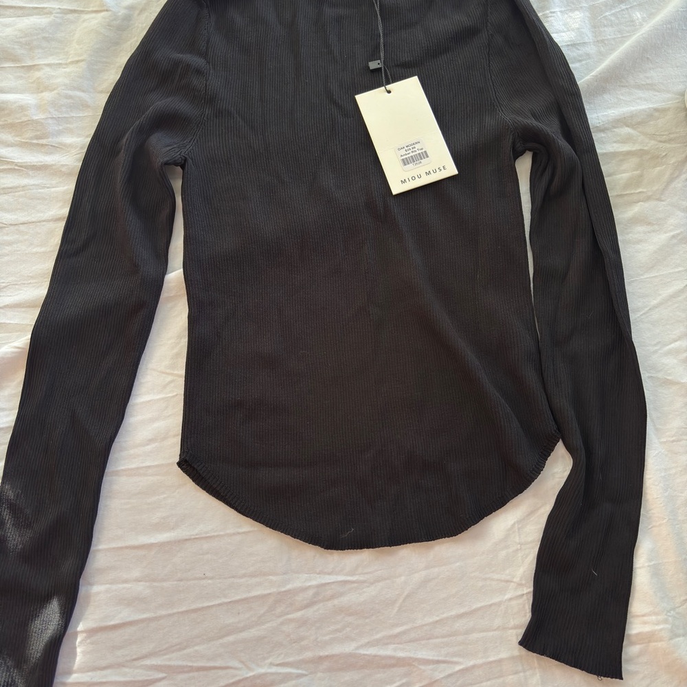 Black Ribbed Long Sleeve Top
